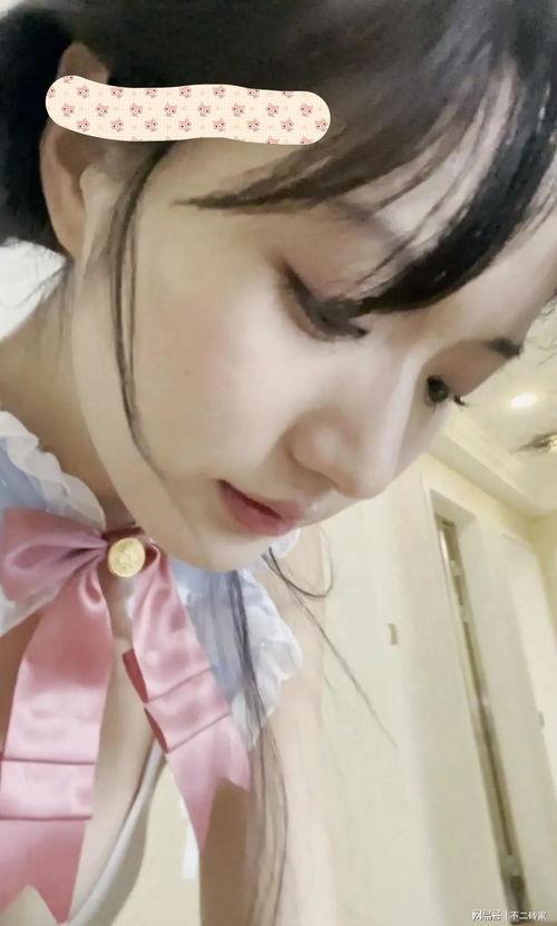 吃瓜女网红视频素材网站,热门视频素材网站大揭秘 第3张 吃瓜女网红视频素材网站,热门视频素材网站大揭秘 第3张