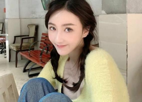 李忆前女友爆料视频,揭秘昔日恋情内幕 第2张 李忆前女友爆料视频,揭秘昔日恋情内幕 第2张