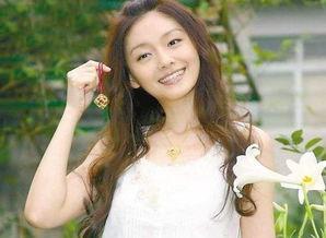娱乐吃瓜酱大s,娱乐界的“吃瓜酱”,揭秘明星背后的故事 第3张 娱乐吃瓜酱大s,娱乐界的“吃瓜酱”,揭秘明星背后的故事 第3张