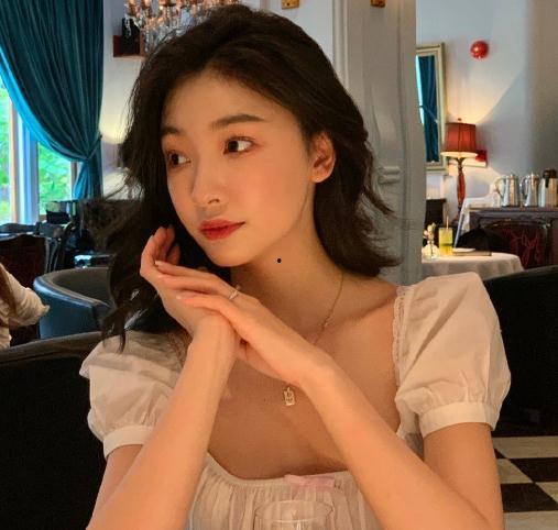 易梦玲图片爆料最新视频,揭秘幕后故事与精彩瞬间