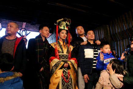 横店演员龙龙爆料视频,独家爆料视频引热议  第3张