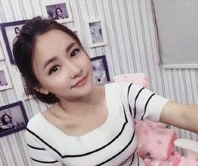 网红吃瓜阿姨是谁图片,网络红人的魅力与影响力 第3张 网红吃瓜阿姨是谁图片,网络红人的魅力与影响力 第3张