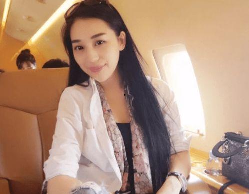 舞帝爆料网红是谁啊视频,真相背后引人关注 第2张 舞帝爆料网红是谁啊视频,真相背后引人关注 第2张