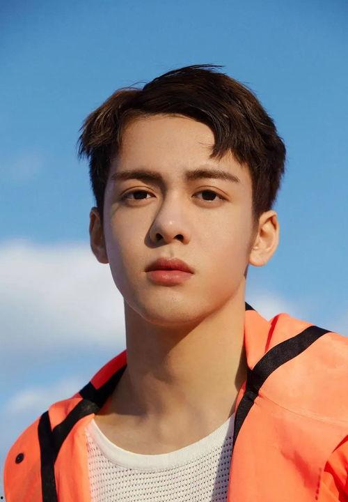 圈内人爆料曾舜晞视频,圈内人揭秘幕后真相