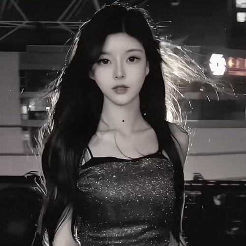 网红吃瓜三男一女是谁,揭秘神秘组合背后的故事 第2张 网红吃瓜三男一女是谁,揭秘神秘组合背后的故事 第2张