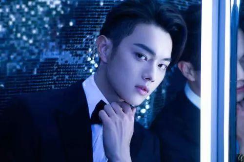 白鹿和许凯最新爆料,甜蜜互动引粉丝尖叫，剧情走向再掀热议  第3张