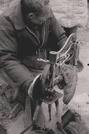 农村修鞋匠爆料视频大全  第2张